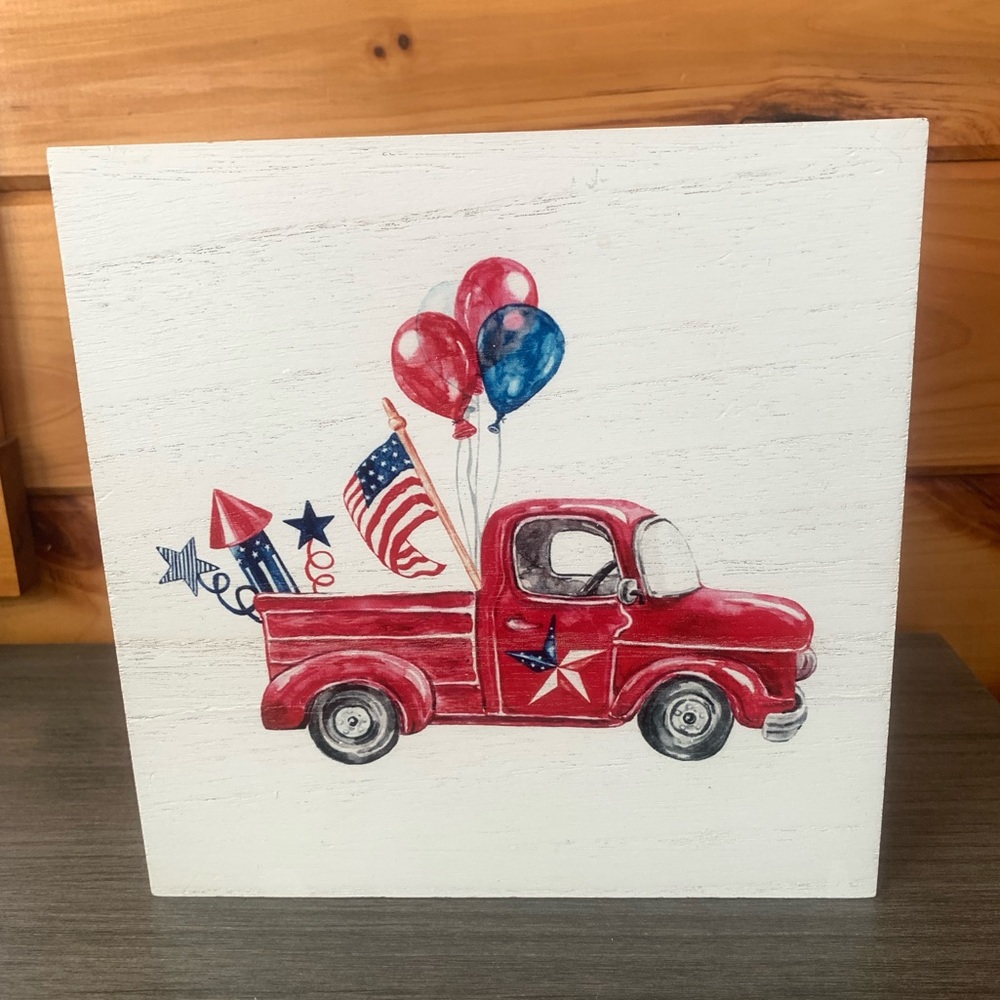 NWOT WILLOW & RILEY Patriotic Truck /Flag, BalloonsStars Americana USA Box Sign